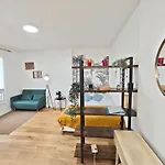 Seine 2-Min & Notre Dame Cozy Studio