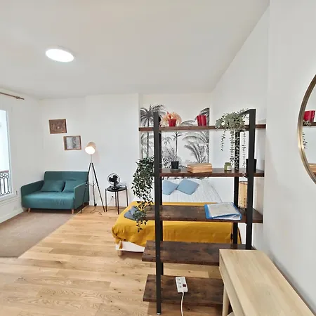 Seine 2-min & Notre Dame Cozy Apartment Paris
